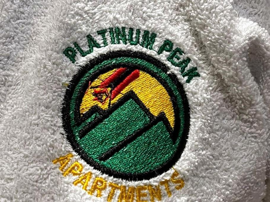 127 Platinum Peak ,Air Terjun Victoria Bagian luar foto